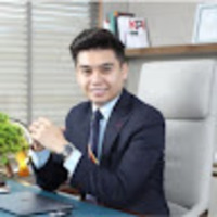 CEO Tú Tiền Đạo