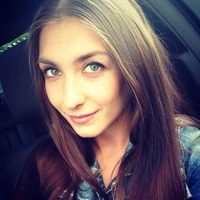 Анна Стрельцова
