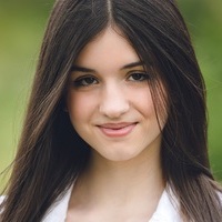 Sophia Lowret