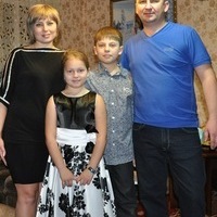 Женя Валов
