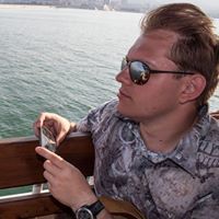 Денис Лежепёков