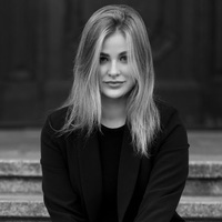 𝐂𝐡𝐫𝐢𝐬𝐭𝐢𝐧𝐚