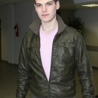 Юрий Комаров