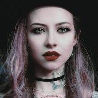 Ⓛⓘⓢⓐ Ⓛⓘⓟⓟⓢ