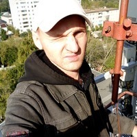 Денис Зотов