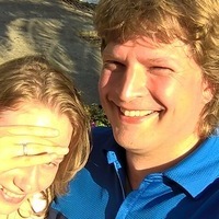 Антон Попов