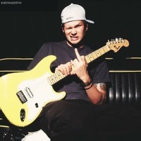 TomDelonge182