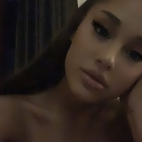 Ariana Grande Gifs