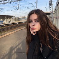 Варя Максимова