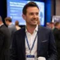 Raymond Le - Founder at Scravio
