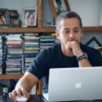 Andrés González