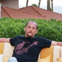 Антон Холкин