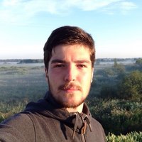 Роман Очагов