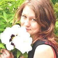 Люба Артамонова
