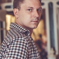 Олег Назаренко