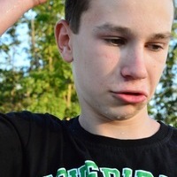 Илья Движ