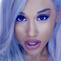 ArianaGrandeVEVO