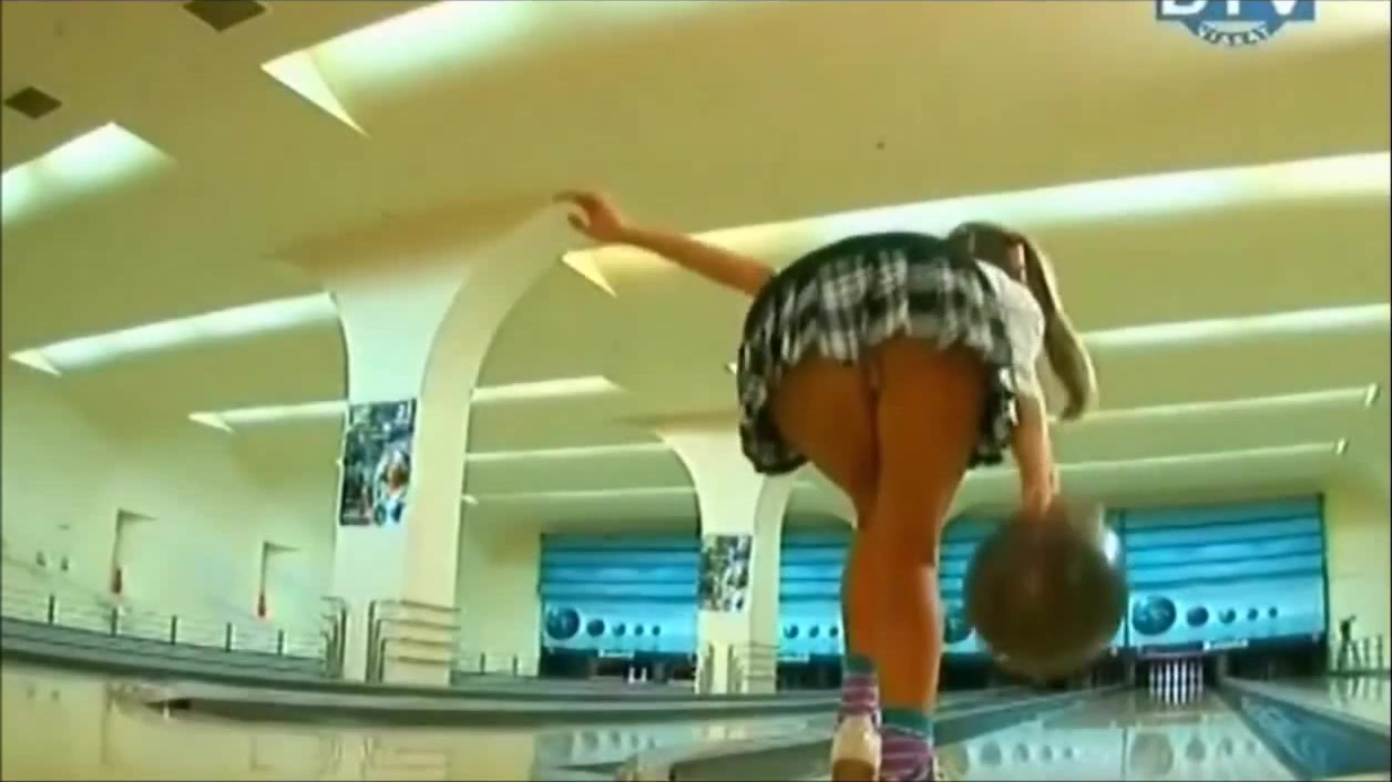  голые @ naked Naked and Funny ᴴᴰ Голые и Смешные (1) - Coub