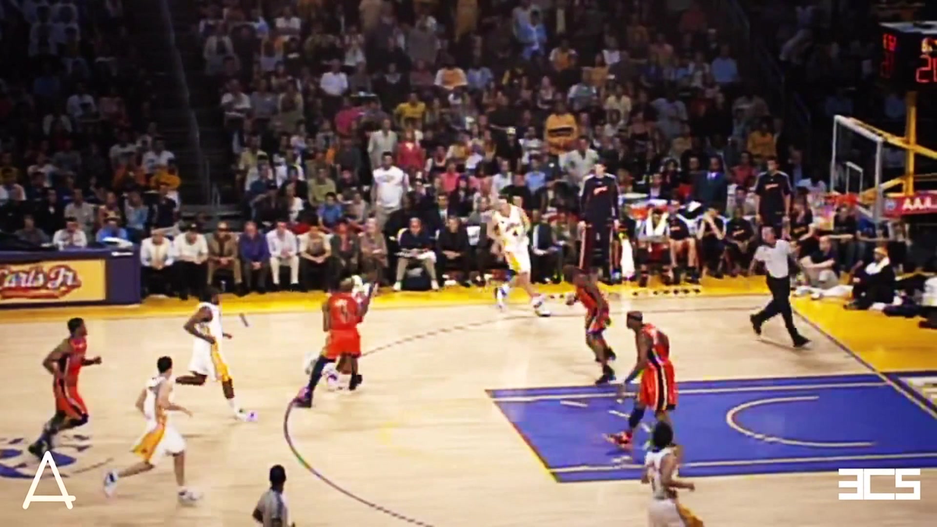 Kobe Bryant AWESOME ASSIST!