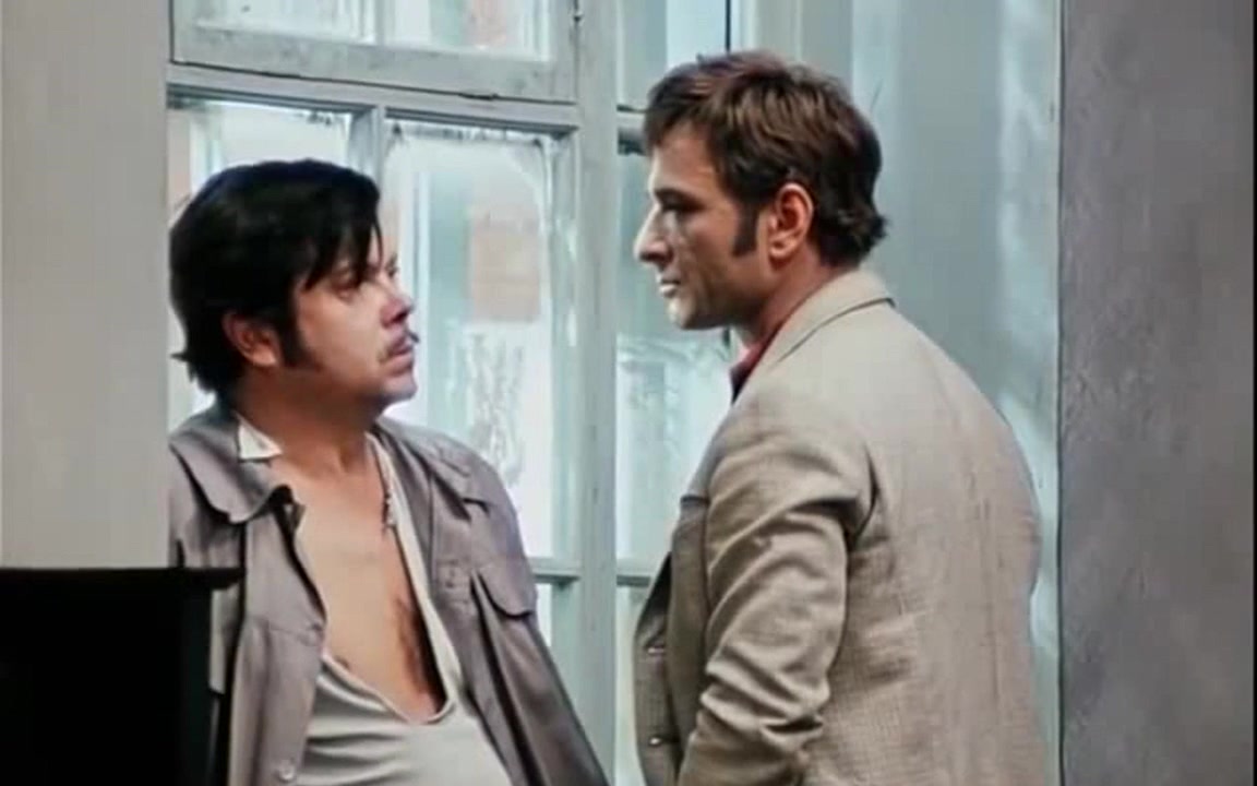 Били бьем и будем бить. Будут бить возможно даже ногами 12 стульев. Фразы из собачьего сердца. И будут бить и убьют его. Будут бить возможно даже ногами 12 стульев.