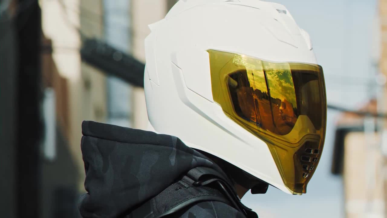 ICON Airflite peacekeeper helmet - Coub