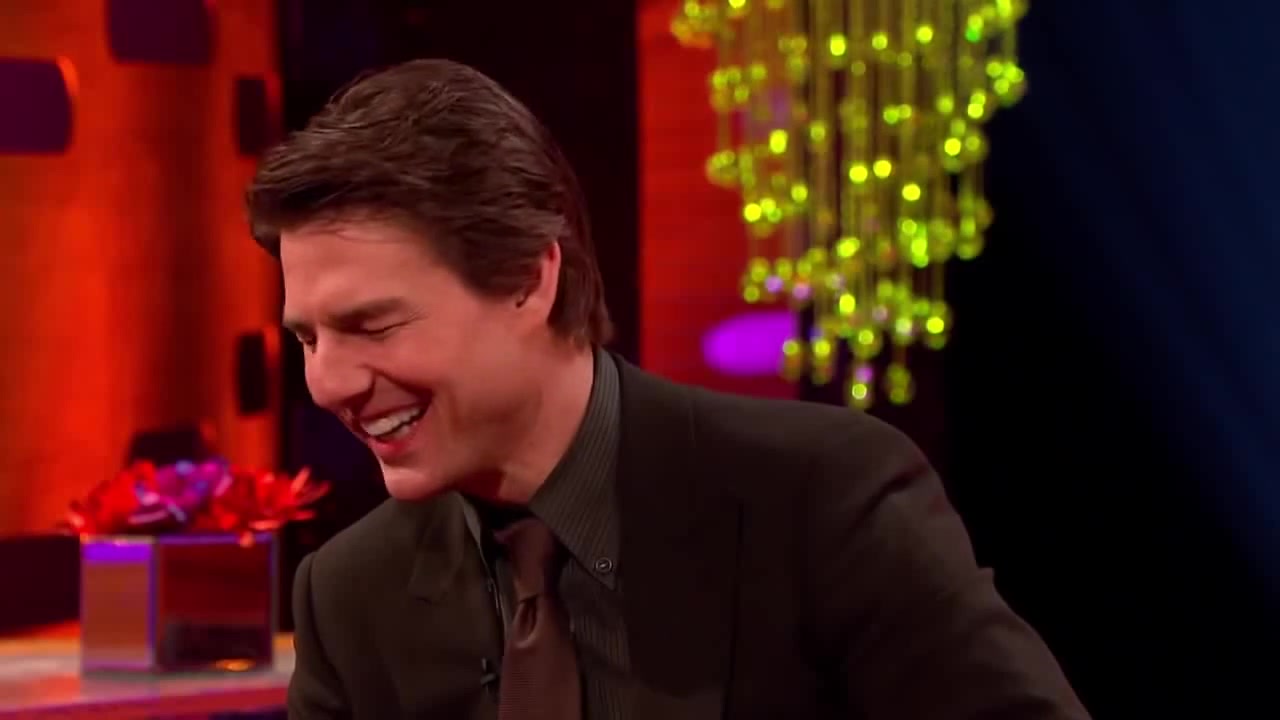 Tom Cruise does Donald Duck