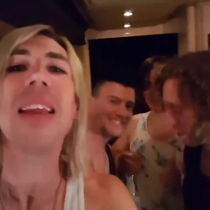 IM GONNA KICK HIS TINY WHITE ASS