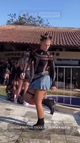 Walking like do you...