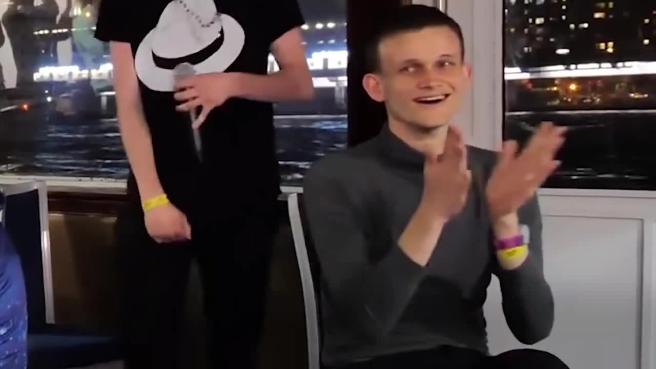 Vitalik dancing meme (68) 사진
